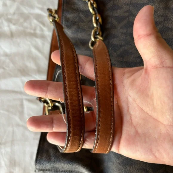 Michael Kors Brown Cynthia Large Signature MK Leather Tote Shoulder Bag - Picture 8 of 15